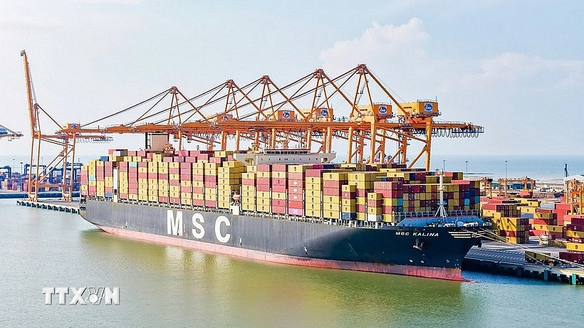Tàu MSC Kalina là tàu container lớn nhất từng cập khu vực bến cảng Lạch Huyện, TP. Hải Phòng (Ảnh: TTXVN)